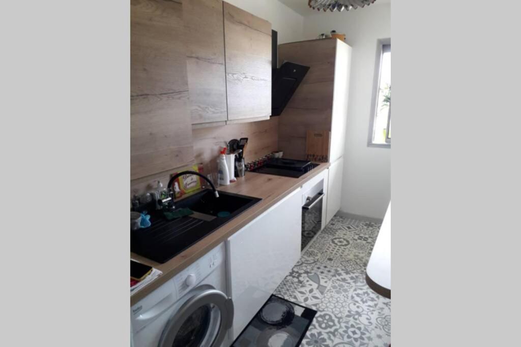 Chaleureux Appart 2 Pieces Entierement Renove. Apartment Saint-Laurent-du-Var Exterior photo